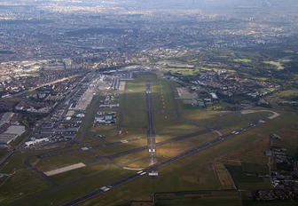 LFPB - - Airport Overview - Airport Overview - Overall View