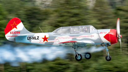 LY-HLZ - Private Yakovlev Yak-52