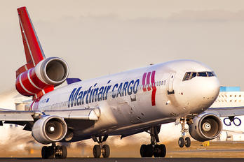 PH-MCR - Martinair Cargo McDonnell Douglas MD-11F