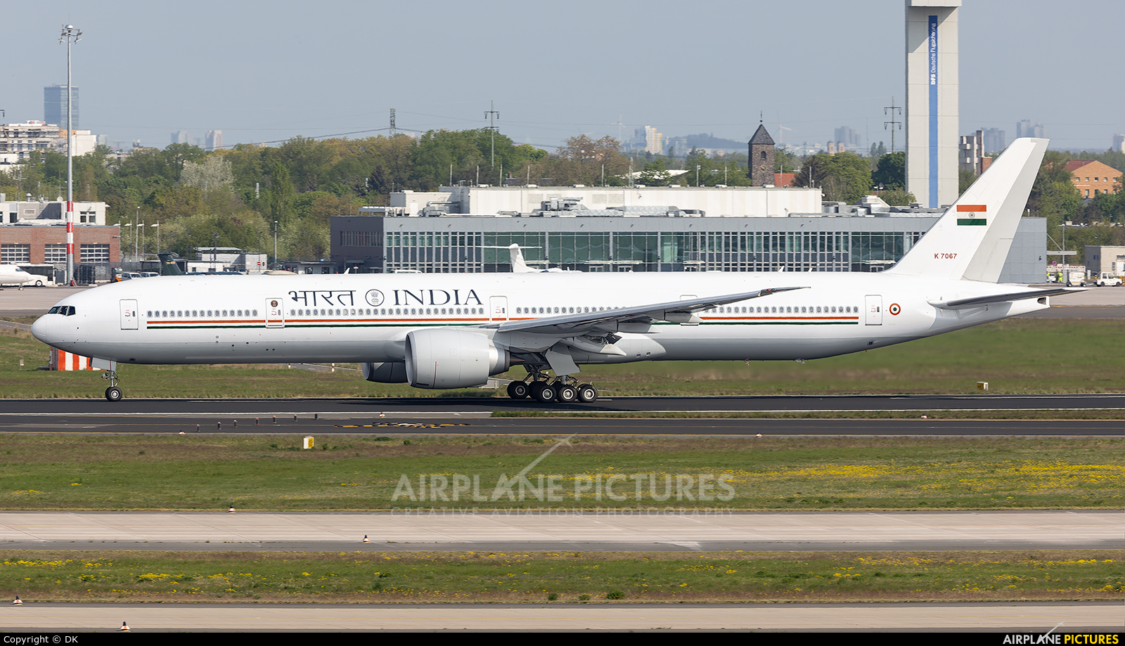 India - Government K7067 aircraft at Berlin - Brandenburg