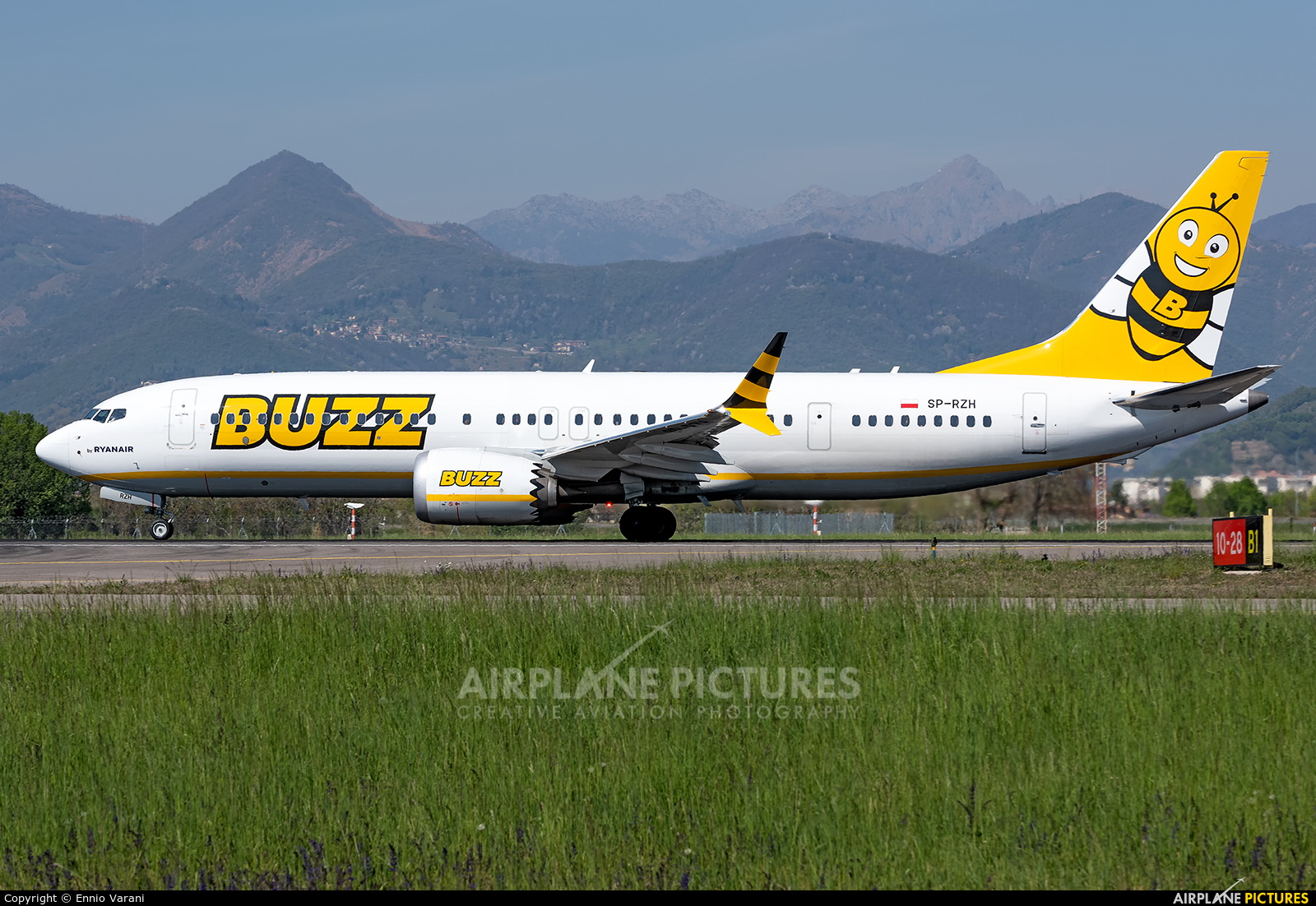 Buzz SP-RZH aircraft at Bergamo - Orio al Serio