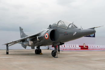 IN655 - India - Navy Hawker Siddeley Harrier T Mk.4