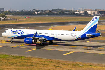 VT-ILN - IndiGo Airbus A321 NEO