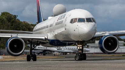 N6402Z - Delta Air Lines Boeing 757-200