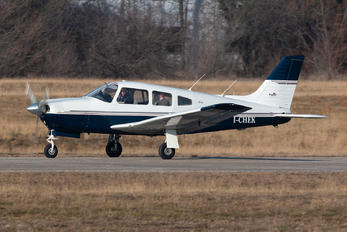 I-CHEK - Private Piper PA-28R Arrow /  RT Turbo Arrow
