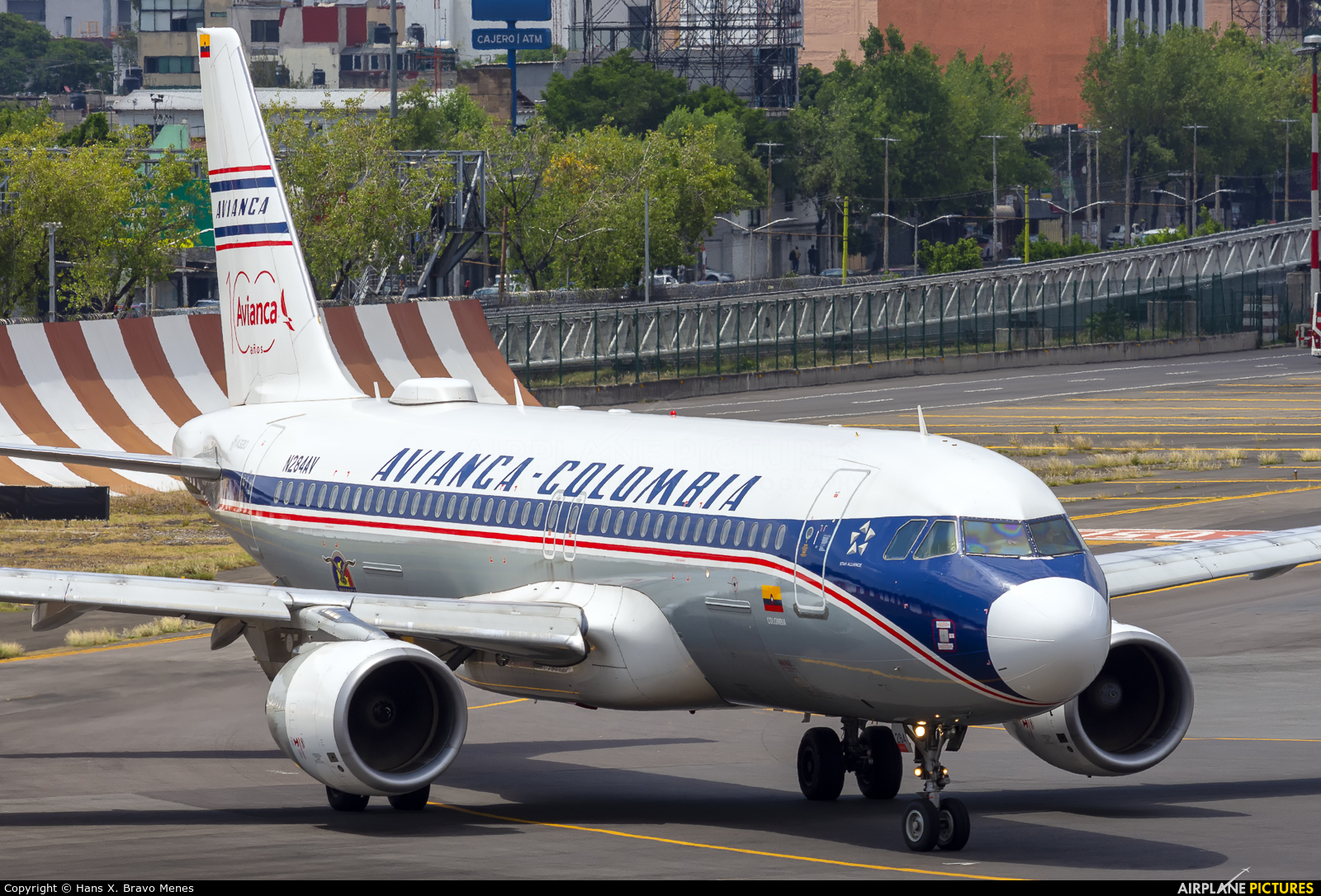Avianca N284AV aircraft at Mexico City - Licenciado Benito Juarez Intl
