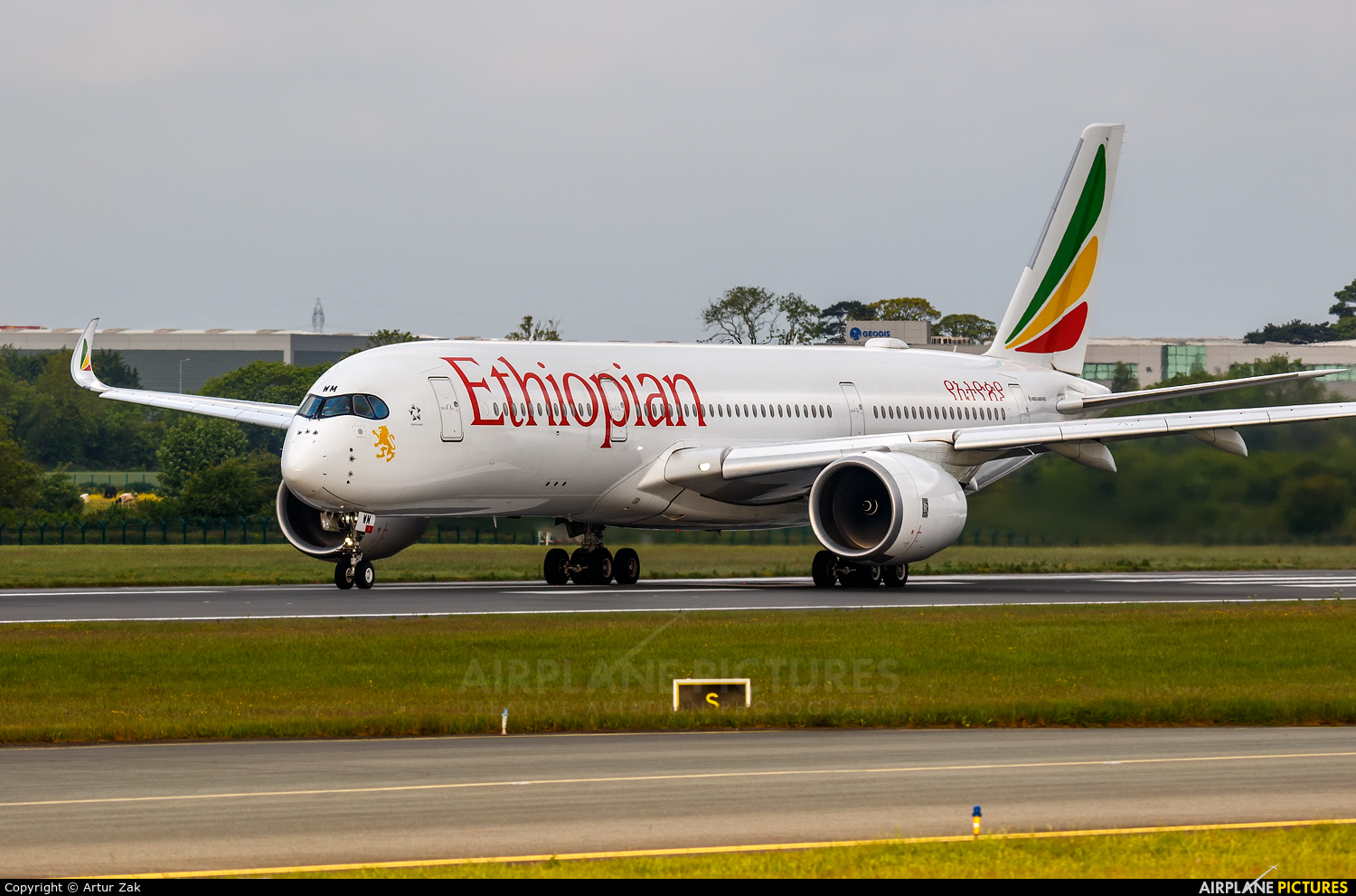 Ethiopian Airlines ET-AWM aircraft at Dublin
