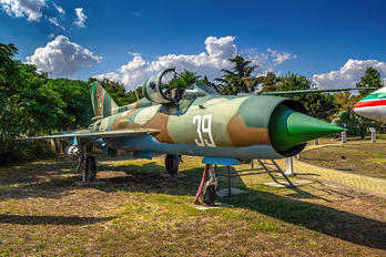 39 - Bulgaria - Air Force Mikoyan-Gurevich MiG-21PFM