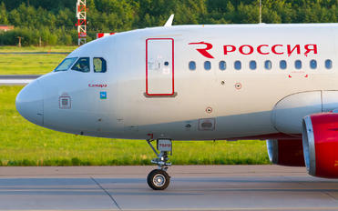 RA-73212 - Rossiya Airbus A319