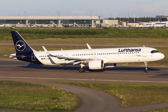 D-AIEG - Lufthansa Airbus A321 NEO