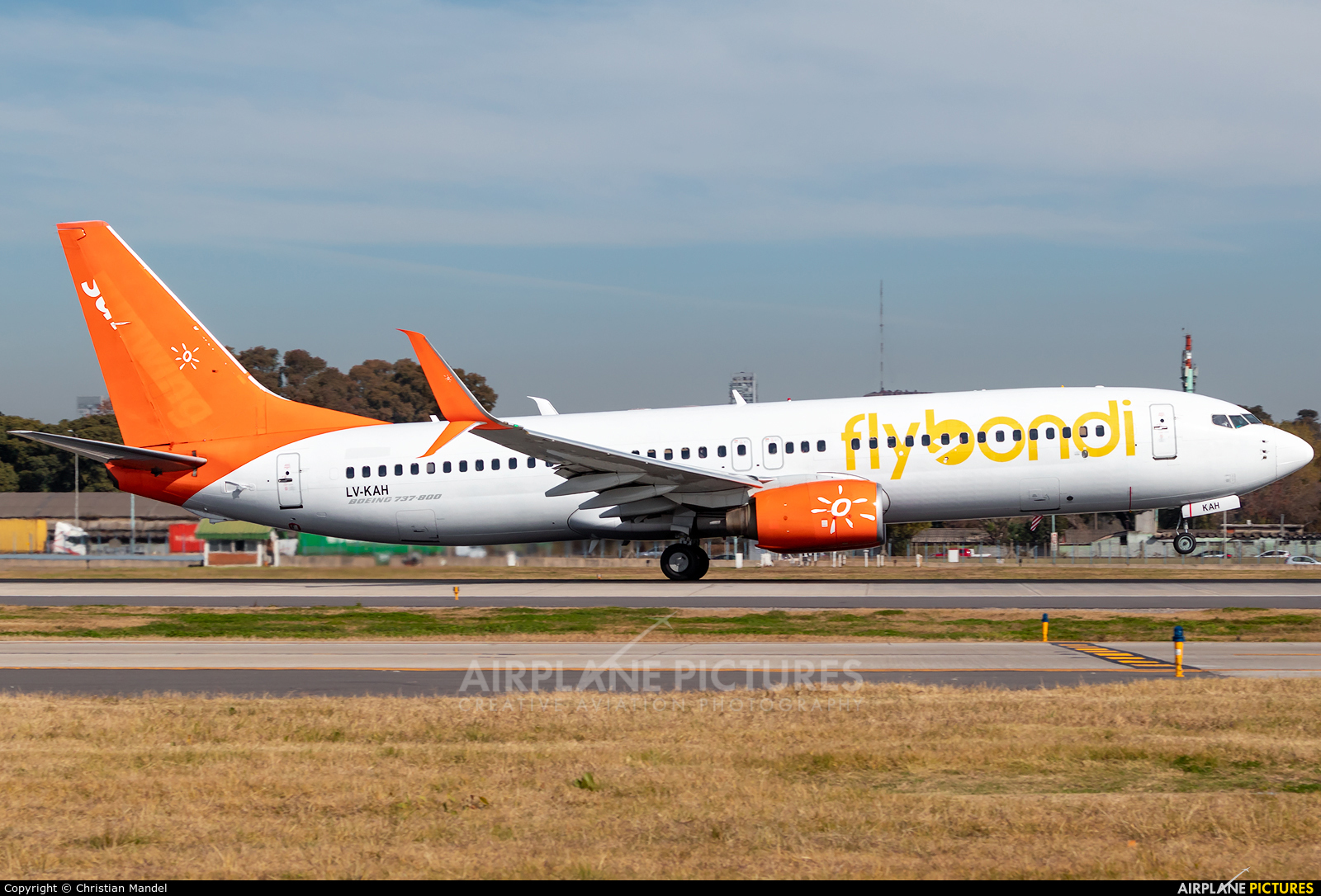 Flybondi LV-KAH aircraft at Buenos Aires - Jorge Newbery