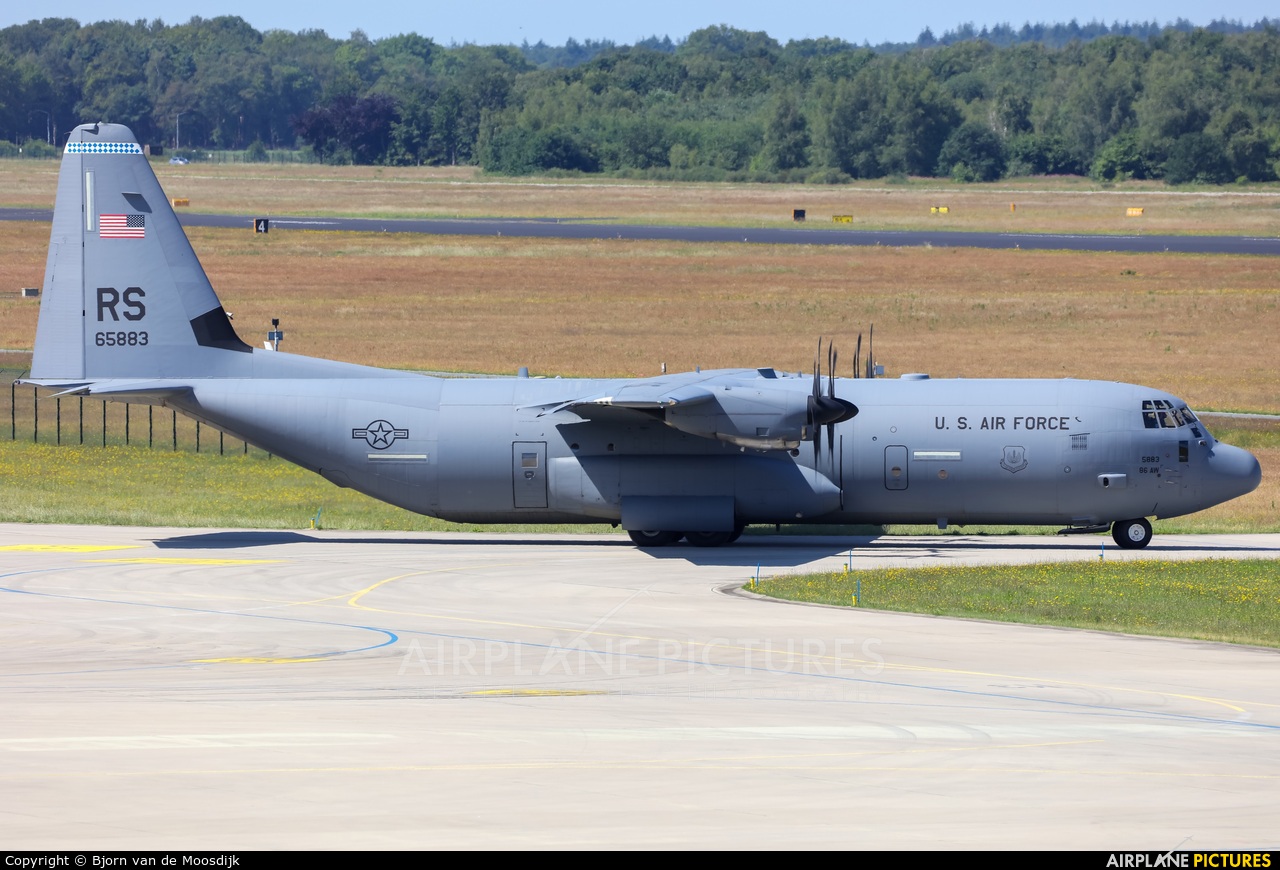 USA - Air Force 16-5883 aircraft at Eindhoven