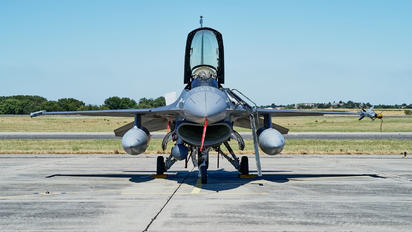 15114 - Portugal - Air Force General Dynamics F-16A Fighting Falcon