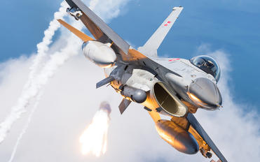 E-004 - Denmark - Air Force General Dynamics F-16A Fighting Falcon