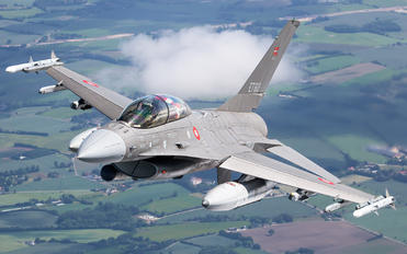 ET-613 - Denmark - Air Force General Dynamics F-16B Fighting Falcon