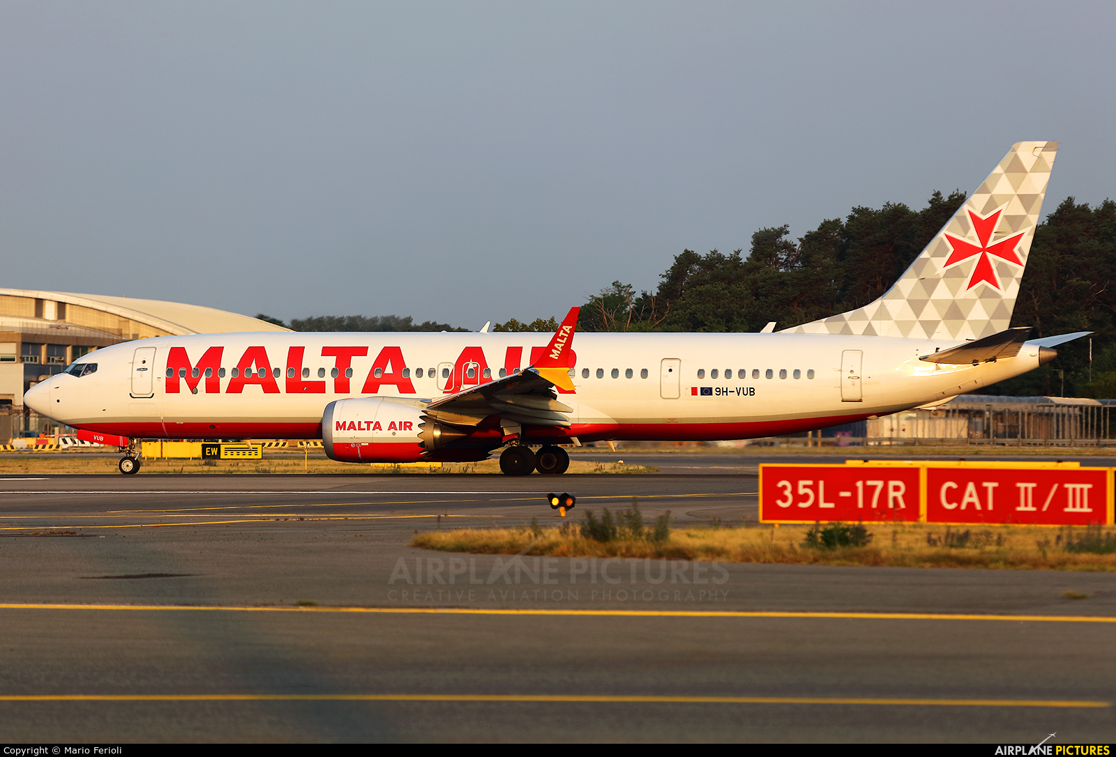 Malta Air 9H-VUB aircraft at Milan - Malpensa
