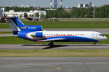 RA-42423 - Jet Express Yakovlev Yak-42