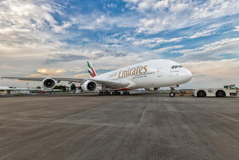 A6-EVS - Emirates Airlines Airbus A380
