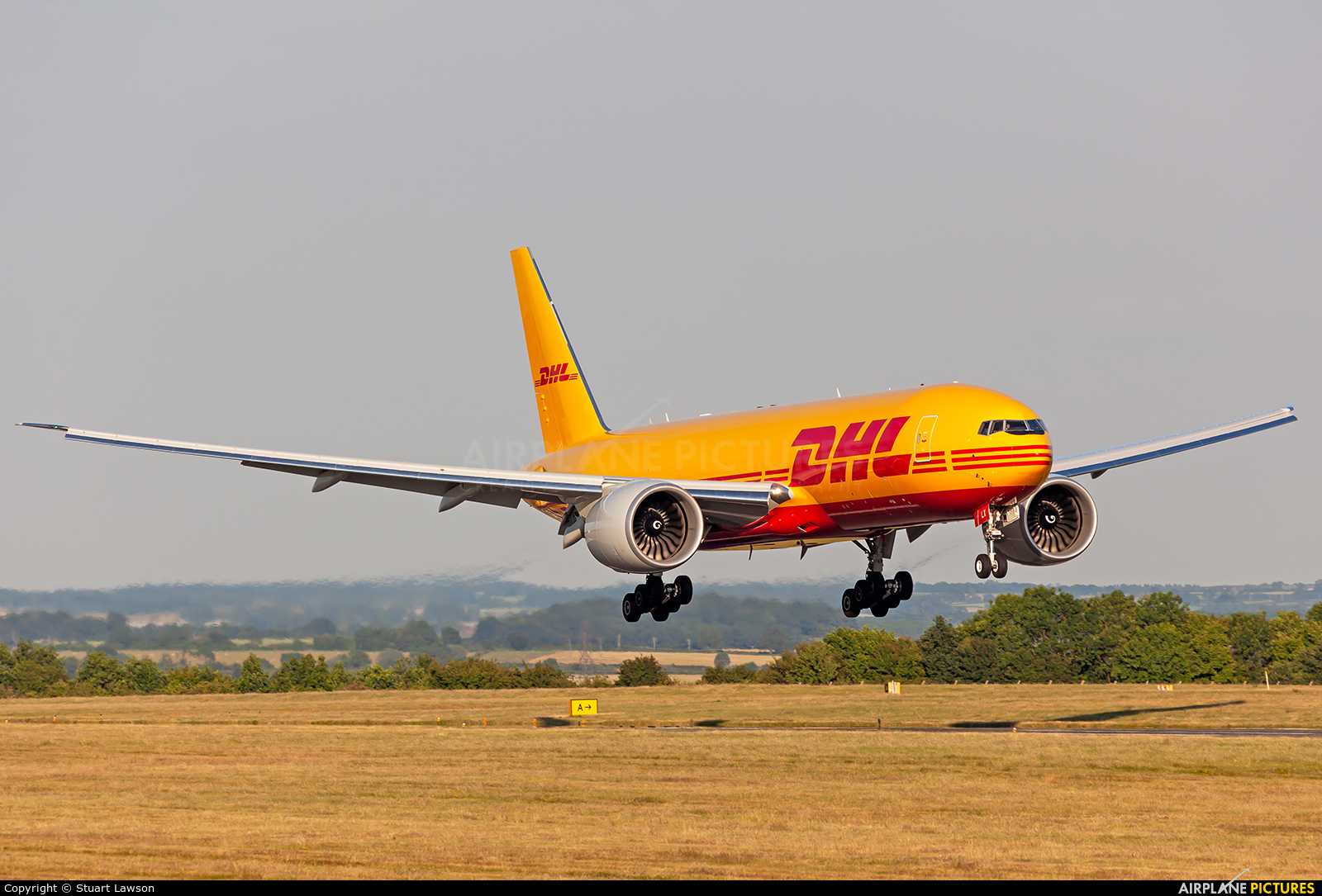 DHL Cargo G-DHLX aircraft at East Midlands