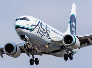 N626AS - Alaska Airlines Boeing 737-700