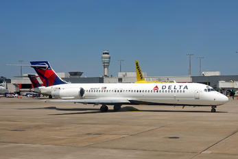 N947AT - Delta Air Lines Boeing 717