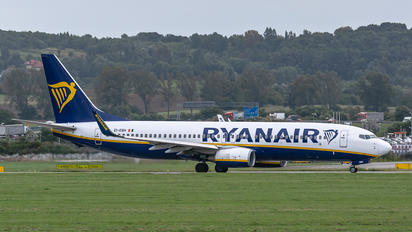 EI-EBH - Ryanair Boeing 737-800