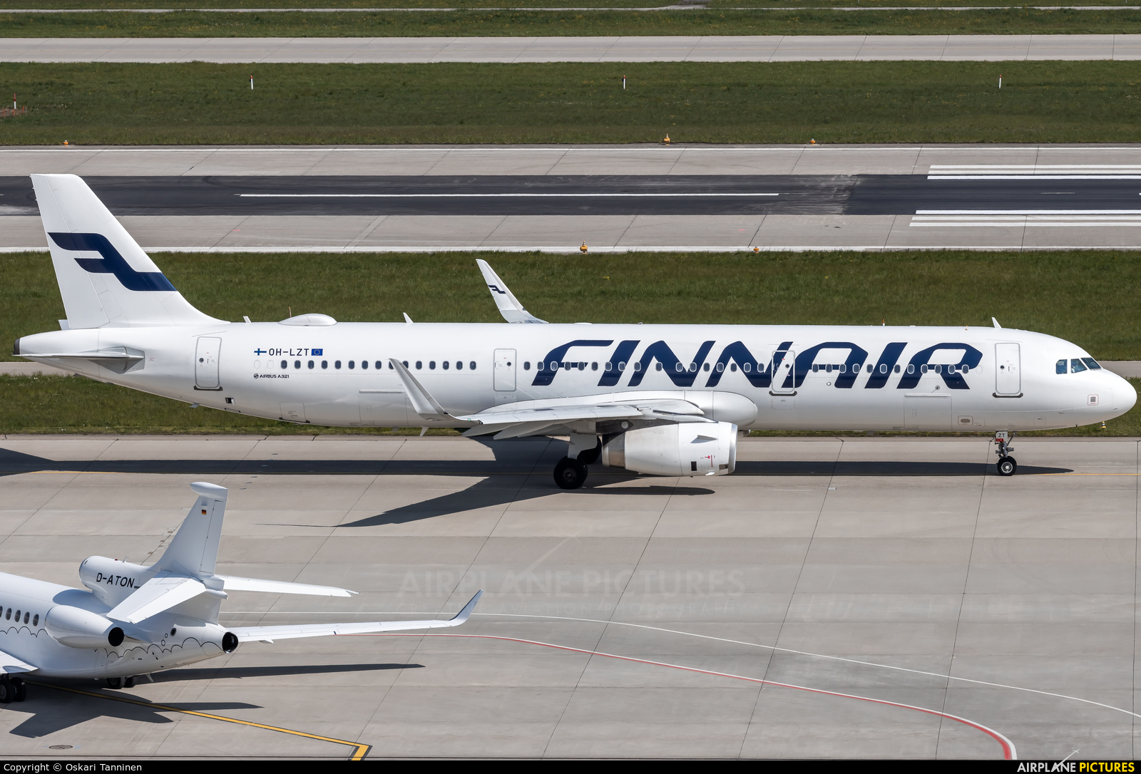 Finnair OH-LZT aircraft at Zurich