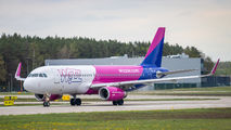 HA-LWZ - Wizz Air Airbus A320 aircraft