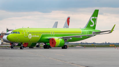 VP-BSL - S7 Airlines Airbus A320 NEO
