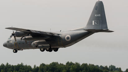 4148 - Pakistan - Air Force Lockheed C-130E Hercules