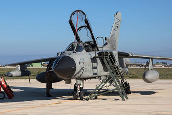 MM7070 - Italy - Air Force Panavia Tornado - ECR