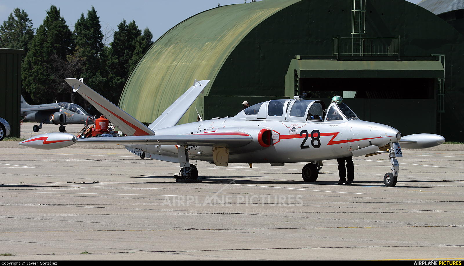 Private F-AZPF aircraft at Orange - Caritat