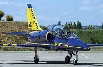 ES-YLR - Breitling Jet Team Aero L-39C Albatros