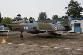 MM6474 - Italy - Air Force Fiat G91