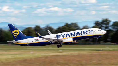 SP-RSP - Ryanair Sun Boeing 737-8AS