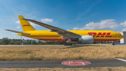 D-AALT - AeroLogic Boeing 777F