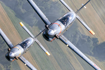 044 - Poland - Air Force "Orlik Acrobatic Group" PZL 130 Orlik TC-1 / 2