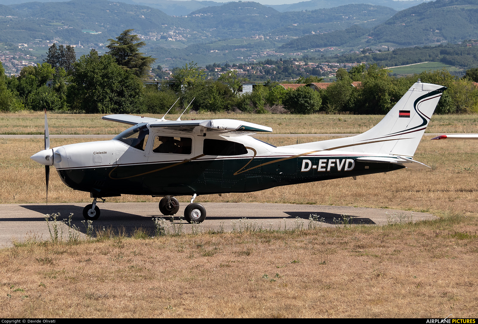 Private D-EFVD aircraft at Verona - Boscomantico