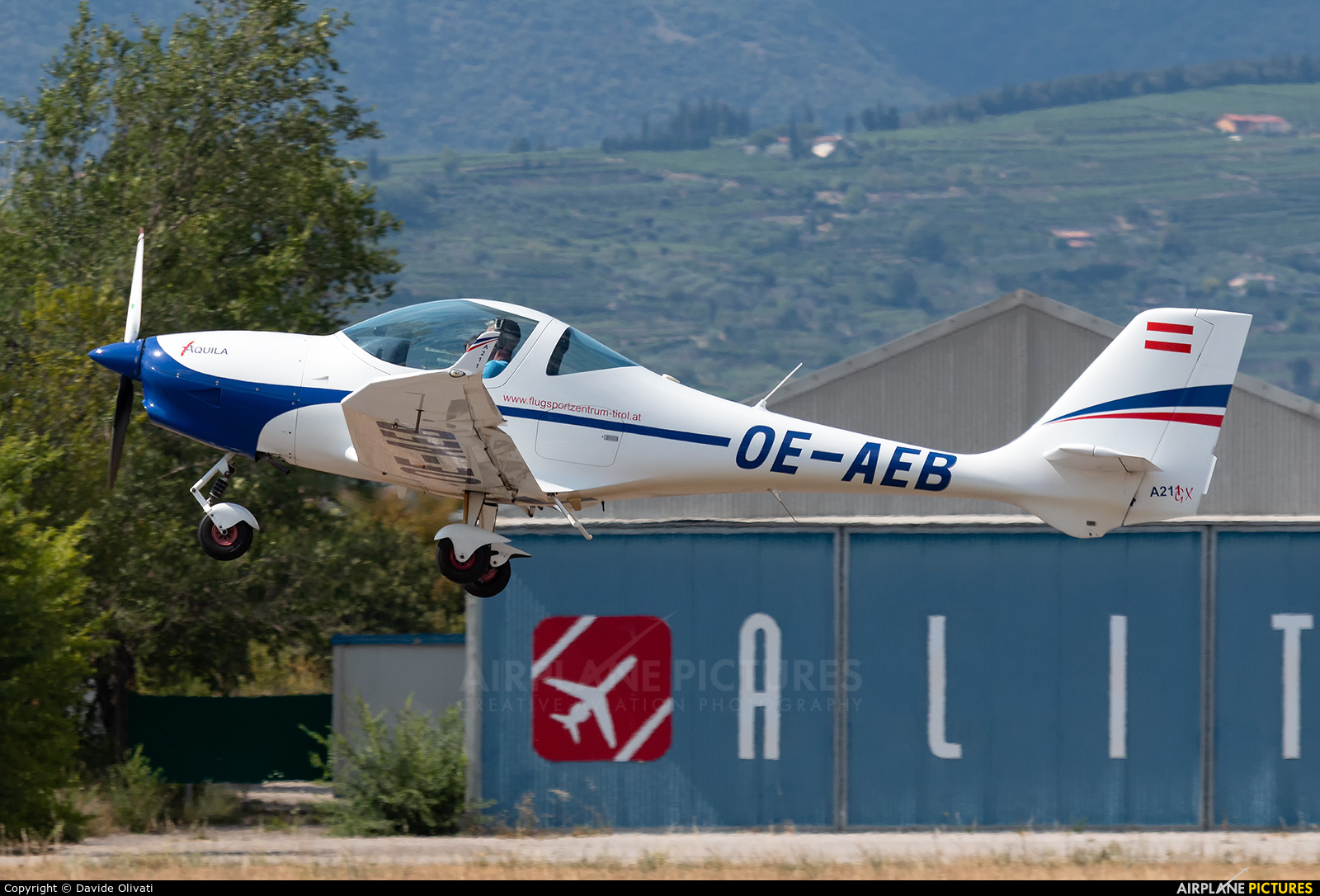 Private OE-AEB aircraft at Verona - Boscomantico