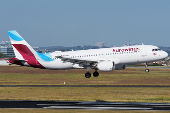 OO-SNN - Eurowings Airbus A320