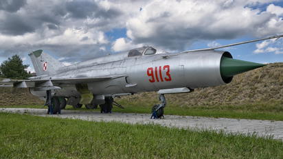 9113 - Poland - Air Force Mikoyan-Gurevich MiG-21MF