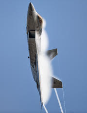 04076 - USA - Air Force Lockheed Martin F-22A Raptor