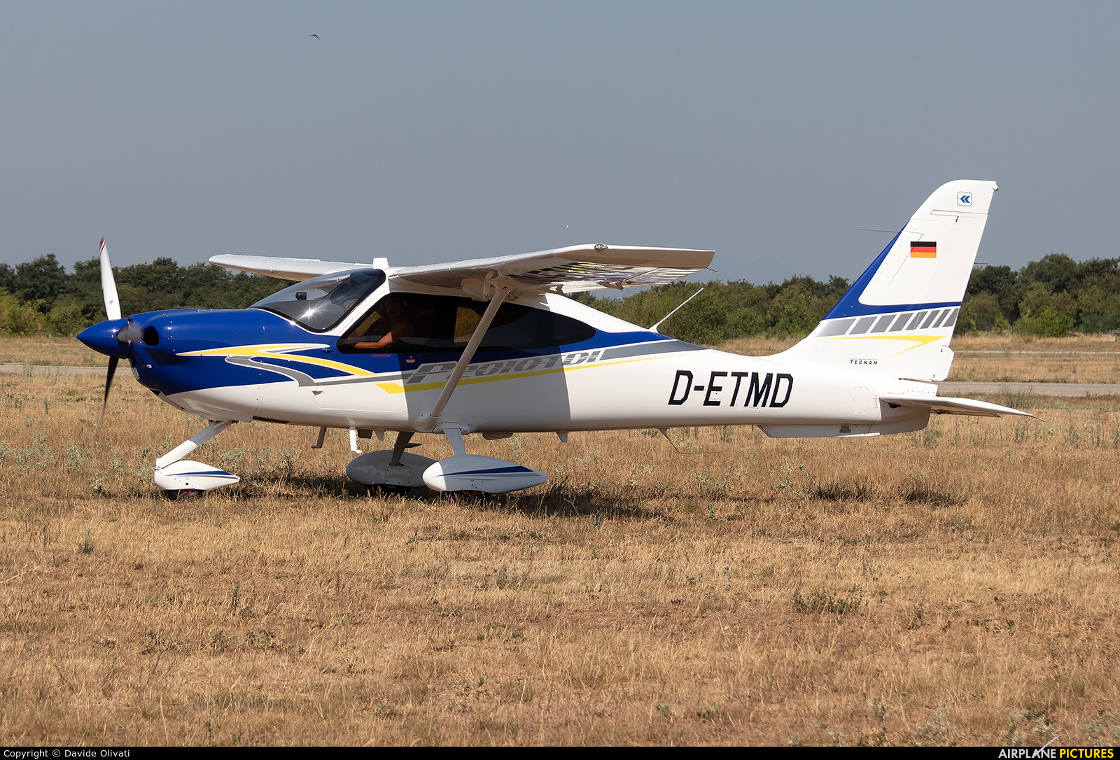 Private D-ETMD aircraft at Verona - Boscomantico