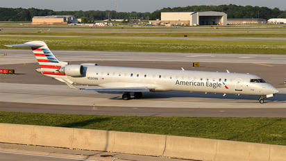 N580NN - American Eagle Bombardier CRJ-900LR