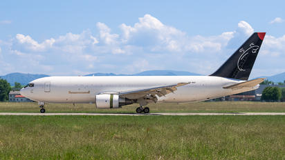 SP-MRF - Skytaxi Boeing 767-200F