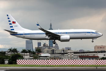 3701 - Taiwan - Air Force Boeing 737-800