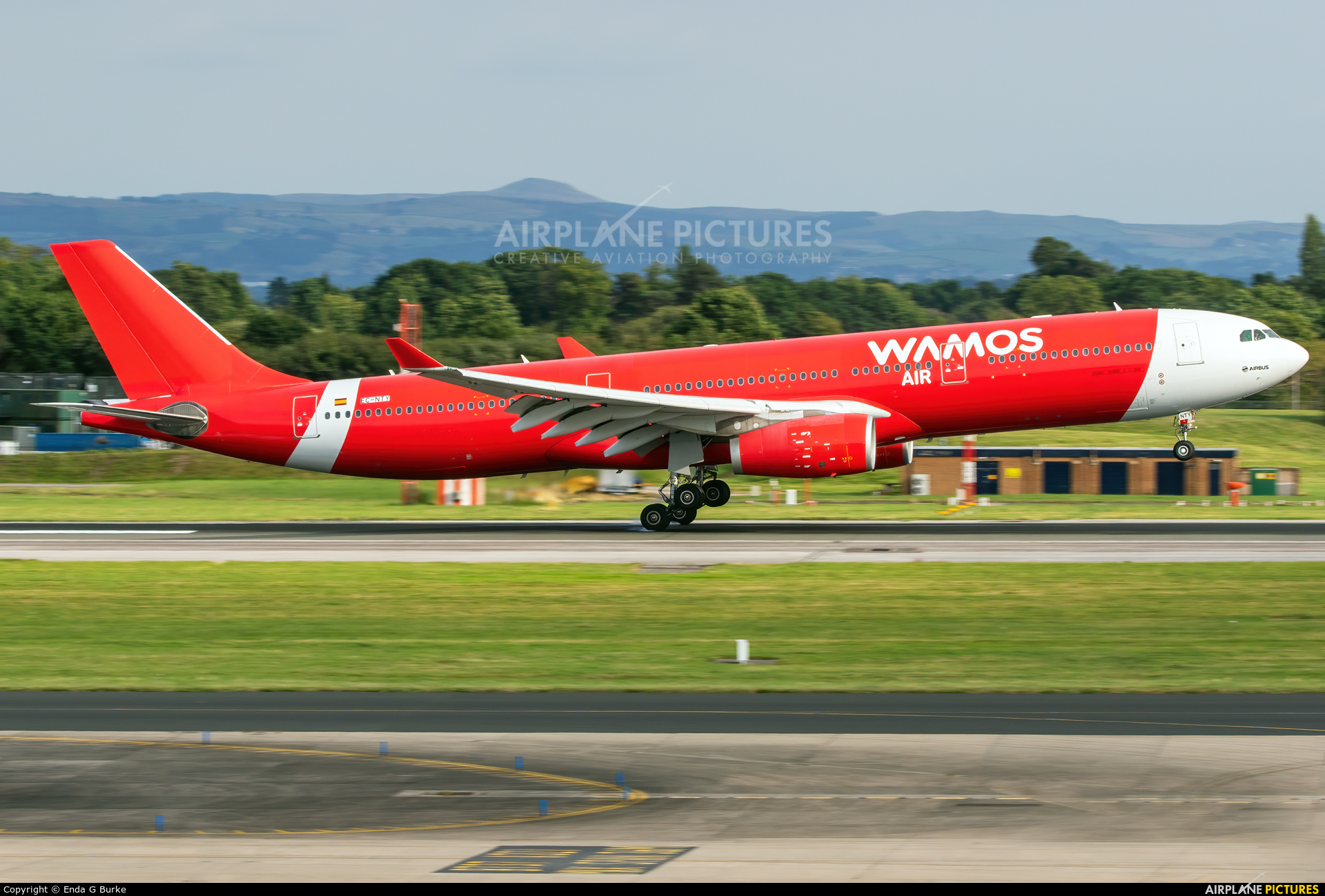 Wamos Air EC-NTY aircraft at Manchester