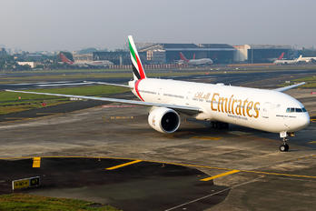 A6-ECT - Emirates Airlines Boeing 777-300ER