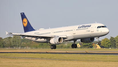 D-AIDP - Lufthansa Airbus A321