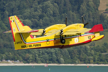 I-DPCQ - Italy - Protezione civile Canadair CL-415 (all marks)